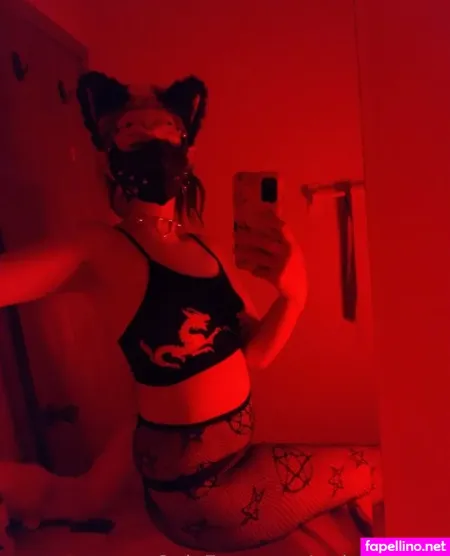Redqueenie2 OnlyFans Thumbnail #JmrznRXIuz
