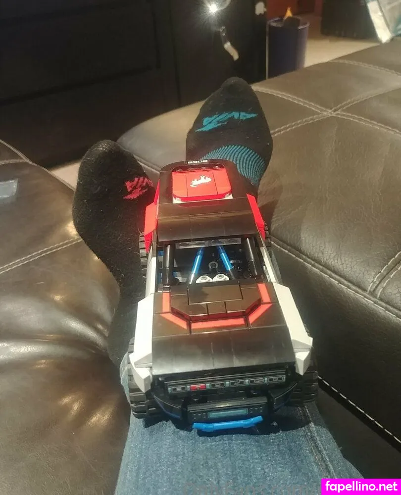 red_loves_feet, reds_feet Nude Leaked OnlyFans Photo #SDIbYpsej2