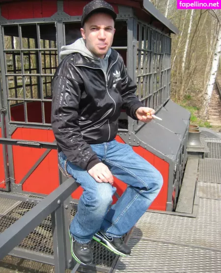 Redsntrainers OnlyFans Thumbnail #BaZwLDAd98