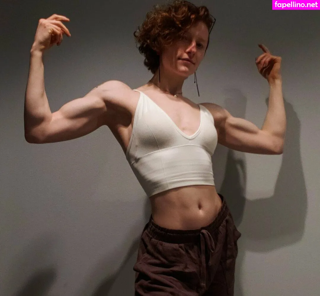 reddoodles2, reddoodlesart, redsreferences Nude Leaked OnlyFans Photo #V2eKwCnlDW