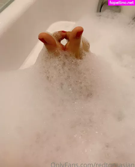 Redtoesasian OnlyFans Thumbnail #1gRojkSrOz