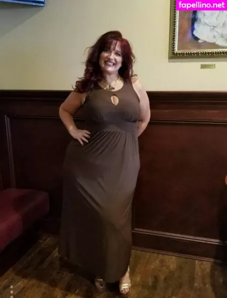 Redvelvet6877 OnlyFans Thumbnail #2u7GukYyol