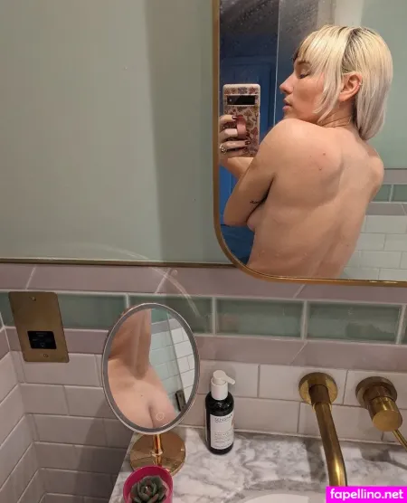 Reed Amber 3 OnlyFans Thumbnail #A1Z0yLNWF3