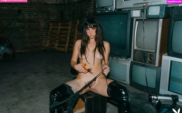 Reed Suicide OnlyFans Thumbnail #HS7Fae9aHT