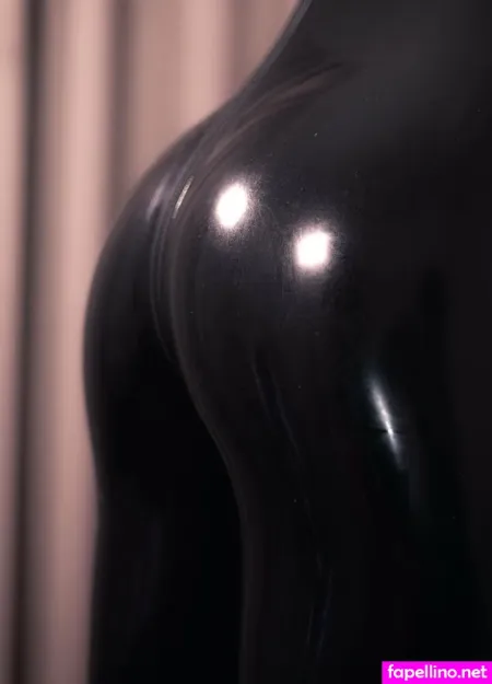 Reflexion Latex OnlyFans Thumbnail #Xfk45CIxoT
