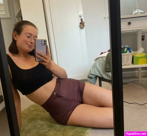 Regan Wiles OnlyFans Thumbnail #732o1EvuaS