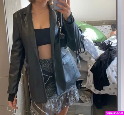 Regan Wiles OnlyFans Thumbnail #ovo6J6FNJM
