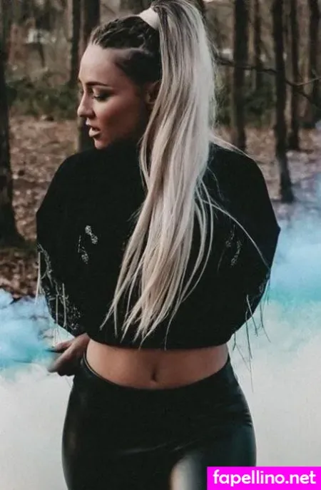 Regina Hixt OnlyFans Thumbnail #szVVIUNMvH