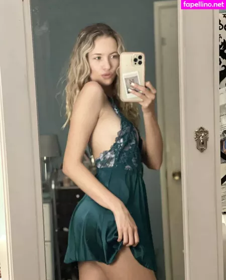 Regina Knoll OnlyFans Thumbnail #VotOtBbK88