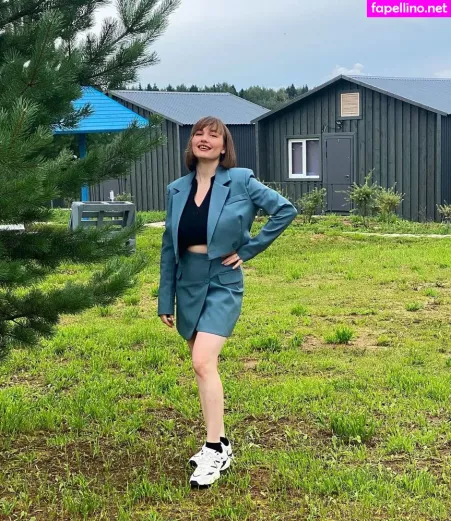 Regina Rodnova OnlyFans Thumbnail #sfFJcc7Shf