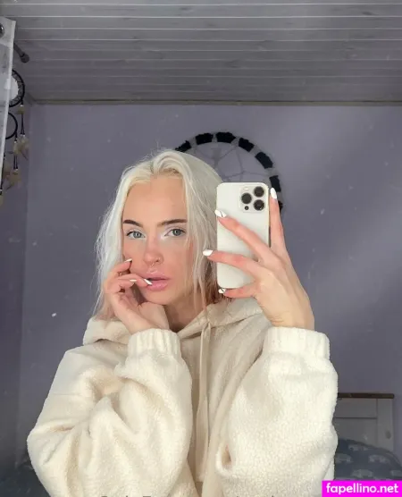 Regina Sahar OnlyFans Thumbnail #S7UItL7L5i