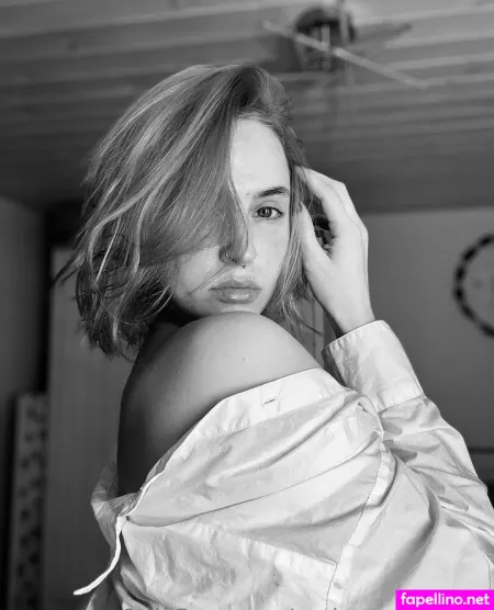 Regina Sahar OnlyFans Thumbnail #ifPgluzDBa