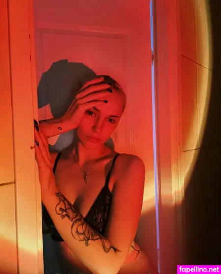 Regina Sahar OnlyFans Thumbnail #w1VopwCBNd