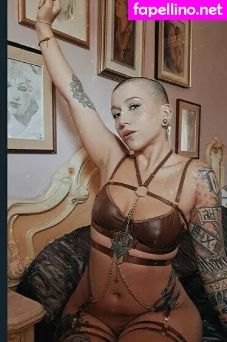 Reginafoxi OnlyFans Thumbnail #kNl00k6A82