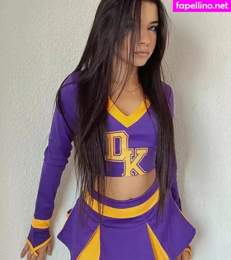 Reginarusee OnlyFans Thumbnail #2AEJMXksxU