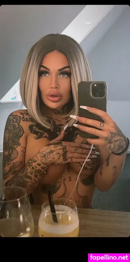 Regitze Koch Hansen Kochregitze OnlyFans Thumbnail #rDxNebVpBk