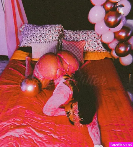 Reignofglitter OnlyFans Thumbnail #KfuHzkacm5