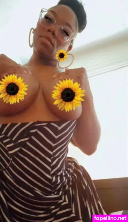 Reignofglitter OnlyFans Thumbnail #gWC0AGi4Ig