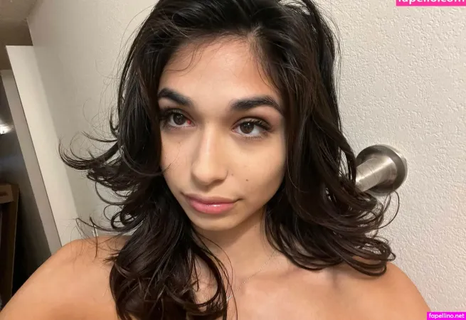 Reina Rae OnlyFans Thumbnail #lp4de82XnG