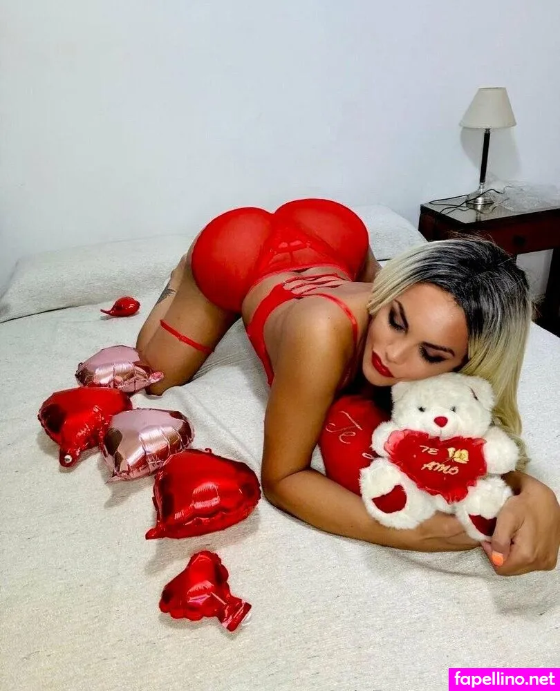 reina_ts, reinats_ Nude Leaked OnlyFans Photo #llZauzCclp