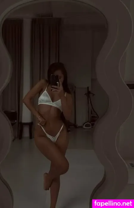 Reina22 Main Profile Photo