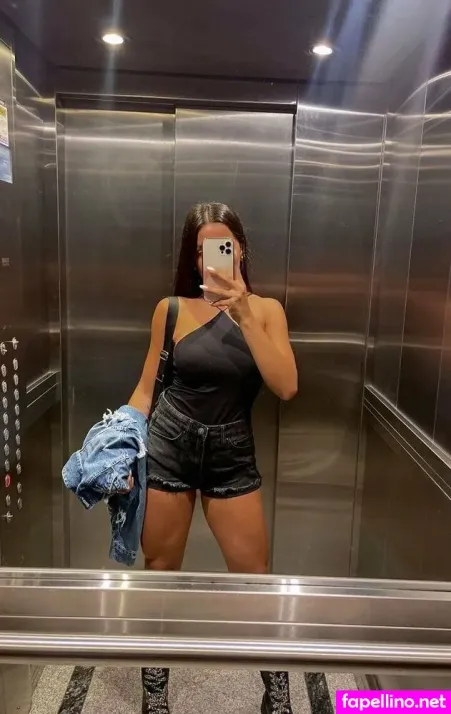 Reina22 OnlyFans Thumbnail #Niv40IhQiW