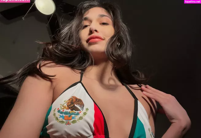 Reinaraexxx OnlyFans Thumbnail #odcufGxsBg