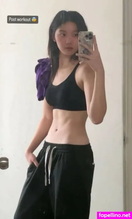 Reiqi Chua OnlyFans Thumbnail #w3R6xVlJTI