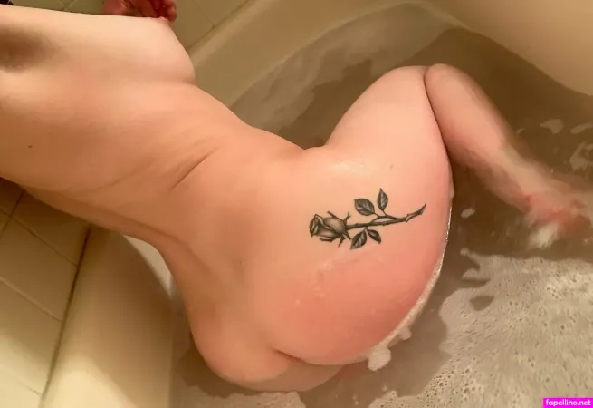 Rejeanie OnlyFans Thumbnail #pzOQh8tdv3