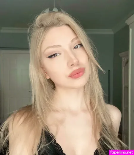 Rellaria OnlyFans Thumbnail #P00ouXUzLh