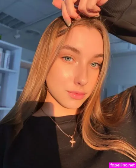 Ren 18y O OnlyFans Thumbnail #oOE6roYR6m