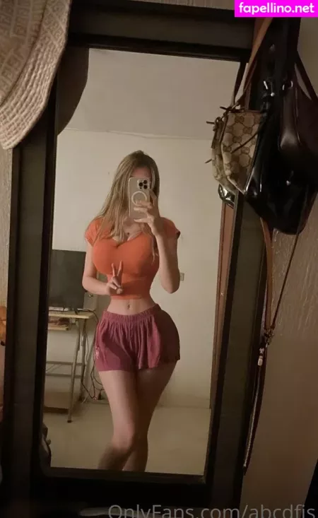 Renata Montano OnlyFans Thumbnail #IvtMS81E0Z