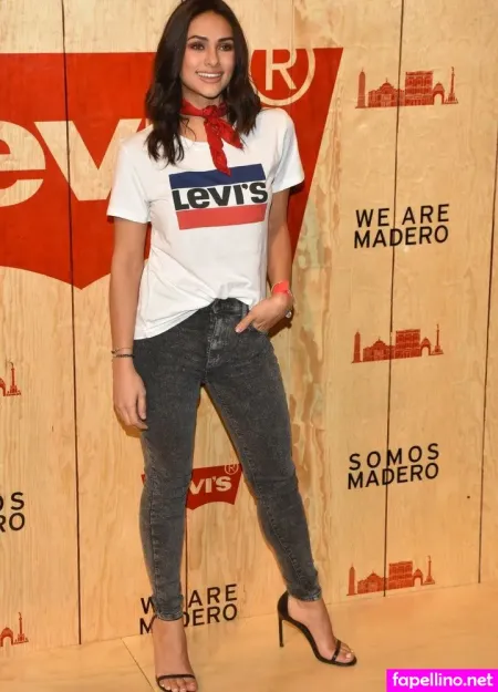 Renata Notni OnlyFans Thumbnail #mm2RPAAEbI