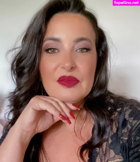 Renata Turini OnlyFans Thumbnail #q8ReVF6STj