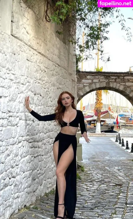 Renata Valliulina OnlyFans Thumbnail #X6K7ADbbf1
