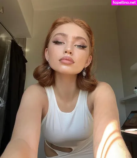 Renata Valliulina OnlyFans Thumbnail #YAH3jFk7qD