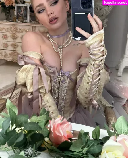 Renatarifree OnlyFans Thumbnail #Q7wBCXhvCS