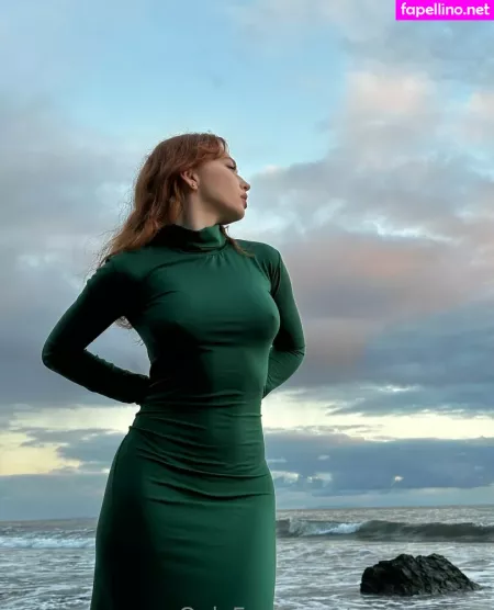 Renatarifree OnlyFans Thumbnail #fd4PWKfIQ5