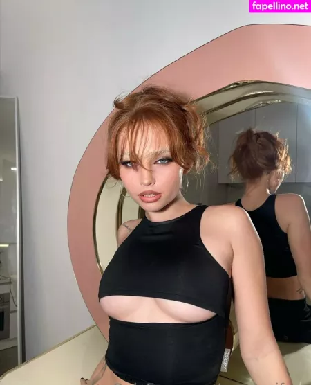 Renatarifree OnlyFans Thumbnail #uAlEdPa9bw