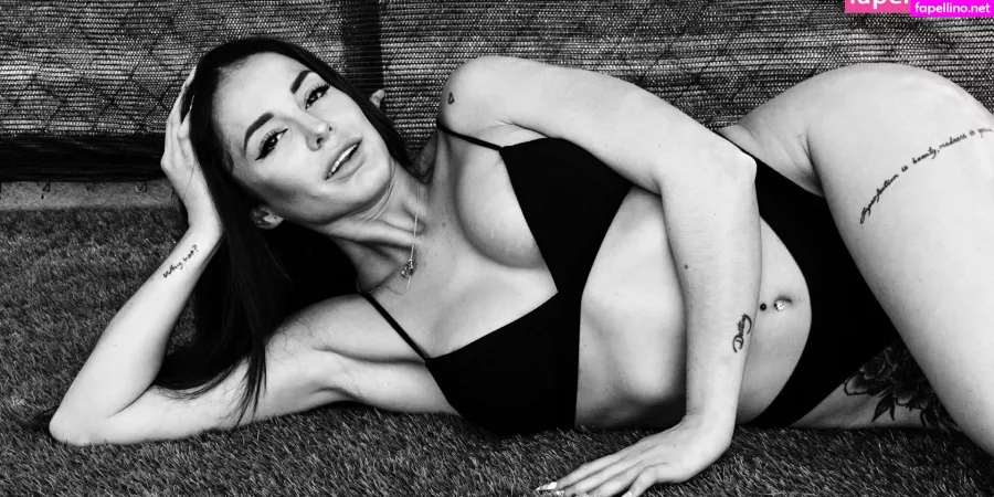 Renataxx19 OnlyFans Thumbnail #1gEOHhlm2P