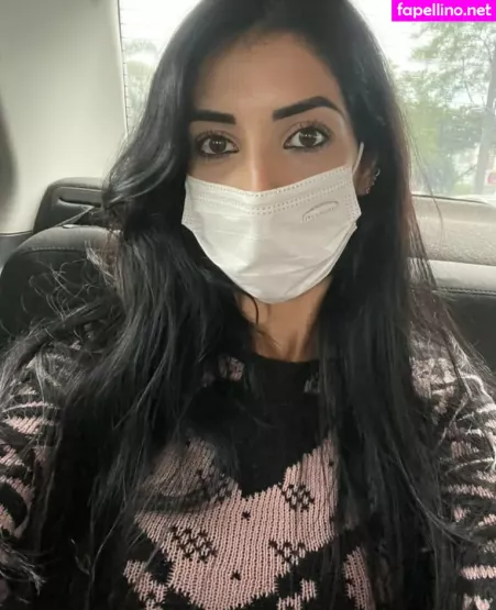 Renatinha Mello OnlyFans Thumbnail #RAEZQymgOz