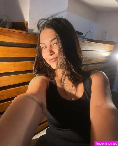 Renattafoxx OnlyFans Thumbnail #eWrX6UjCIG