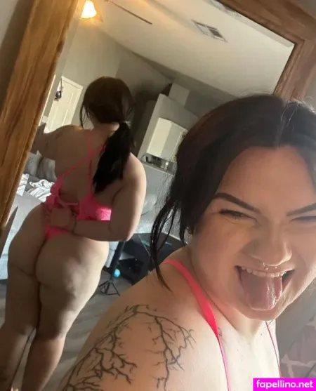 Reneas Kisses OnlyFans Thumbnail #Iie2MJJ1HA