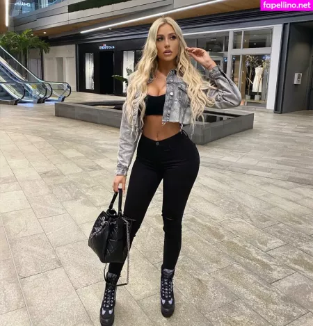 Renee Estella OnlyFans Thumbnail #0kxHC5KIvT