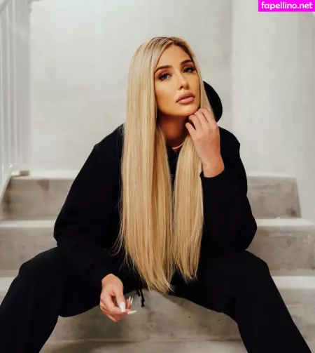 Renee Estella OnlyFans Thumbnail #dz1IPCGrmQ