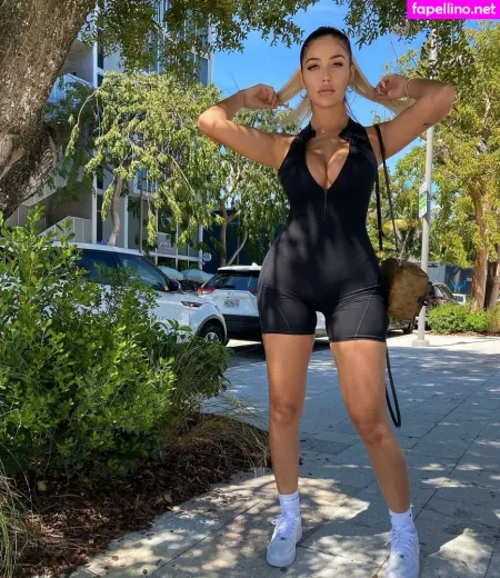 Renee Estella OnlyFans Thumbnail #xv4SejwRs8