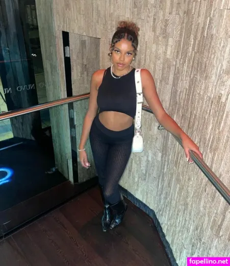 Renee Hadley OnlyFans Thumbnail #fYQOcKJ7e4