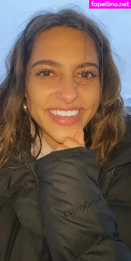 Renee Maudlena Noe OnlyFans Thumbnail #LoOHnV4Xfx