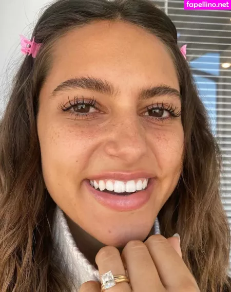 Renee Maudlena Noe OnlyFans Thumbnail #SIMIxt8jzx