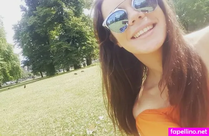 Renee Somerville OnlyFans Thumbnail #9hAHpCmans